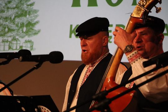 Gm. Ruda-Huta. Wyjątkowy Koncert Kolęd i Pastorałek w Hucie Kultury [GALERIA ZDJĘĆ]