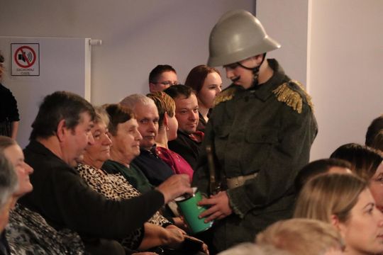 Gm. Ruda-Huta. Wyjątkowy Koncert Kolęd i Pastorałek w Hucie Kultury [GALERIA ZDJĘĆ]