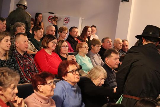 Gm. Ruda-Huta. Wyjątkowy Koncert Kolęd i Pastorałek w Hucie Kultury [GALERIA ZDJĘĆ]