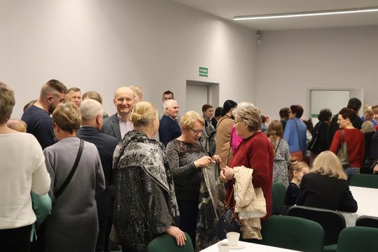 Gm. Ruda-Huta. Wyjątkowy Koncert Kolęd i Pastorałek w Hucie Kultury [GALERIA ZDJĘĆ]