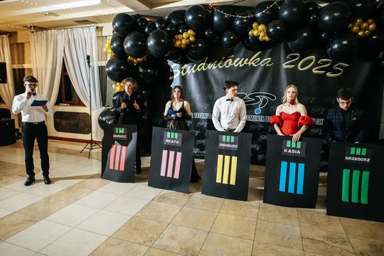 Studniówka 2025 - Zespół Szkół Technicznych w Chełmie cz. III [GALERIA ZDJĘĆ]