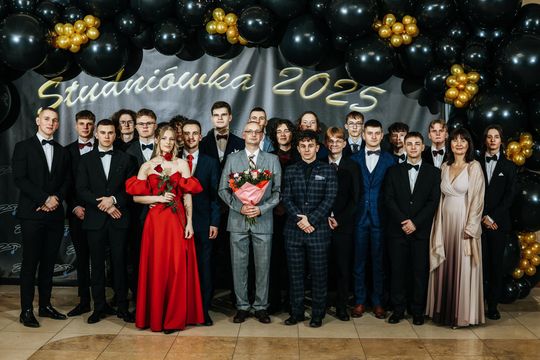 Studniówka 2025 - Zespół Szkół Technicznych w Chełmie cz. III [GALERIA ZDJĘĆ]