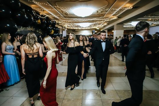 Studniówka 2025 - Zespół Szkół Technicznych w Chełmie cz. III [GALERIA ZDJĘĆ]