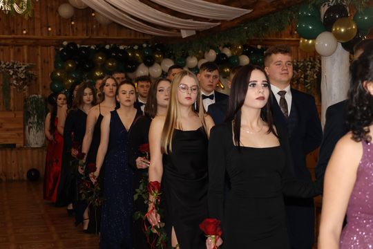 Studniówka 2025 - Zespół Szkół w Żółkiewce [GALERIA ZDJĘĆ]