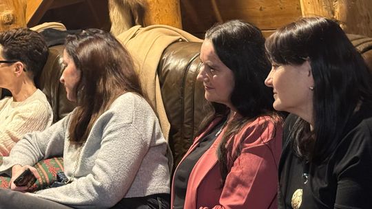 Koncert Tymona Bitkowskiego. Wiejski Salon Poezji pękał w szwach [GALERIA ZDJĘĆ]