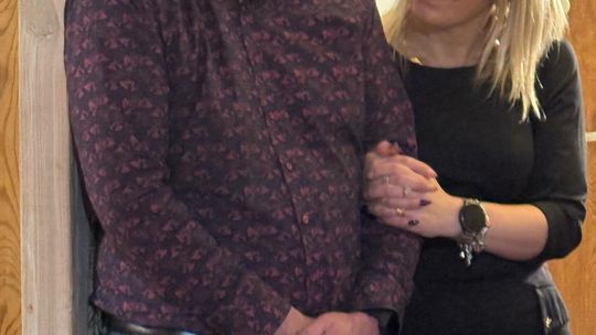 Koncert Tymona Bitkowskiego. Wiejski Salon Poezji pękał w szwach [GALERIA ZDJĘĆ]