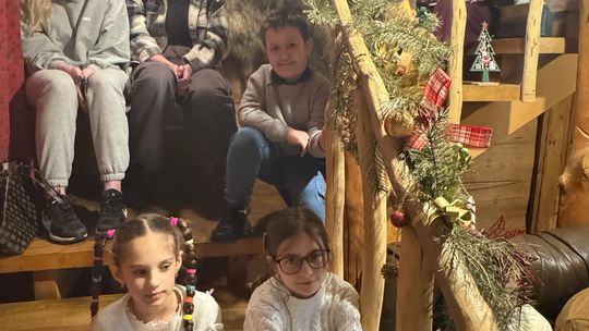 Koncert Tymona Bitkowskiego. Wiejski Salon Poezji pękał w szwach [GALERIA ZDJĘĆ]