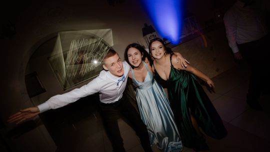 Studniówka 2025 - Zespół Szkół Centrum Kształcenia Rolniczego w Okszowie [GALERIA ZDJĘĆ]