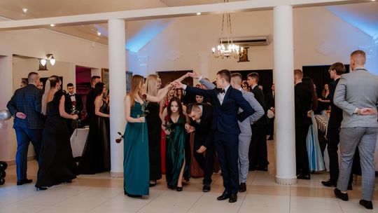 Studniówka 2025 - Zespół Szkół Centrum Kształcenia Rolniczego w Okszowie [GALERIA ZDJĘĆ]