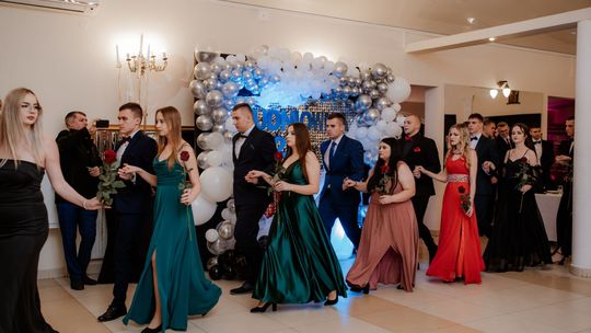 Studniówka 2025 - Zespół Szkół Centrum Kształcenia Rolniczego w Okszowie [GALERIA ZDJĘĆ]