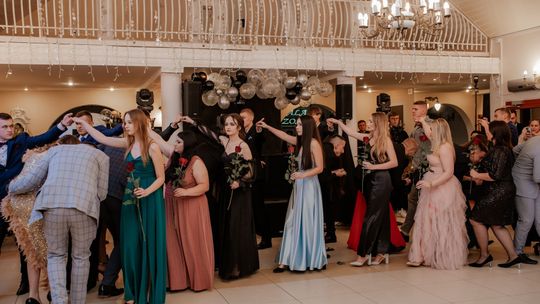 Studniówka 2025 - Zespół Szkół Centrum Kształcenia Rolniczego w Okszowie [GALERIA ZDJĘĆ]