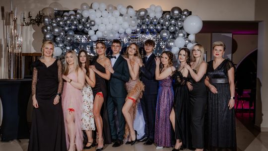 Studniówka 2025 - Zespół Szkół Centrum Kształcenia Rolniczego w Okszowie [GALERIA ZDJĘĆ]