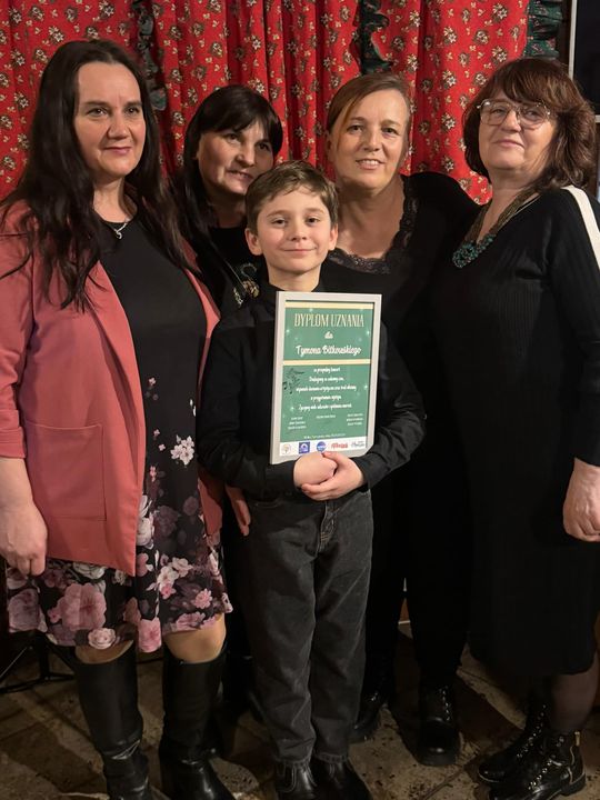 Koncert Tymona Bitkowskiego. Wiejski Salon Poezji pękał w szwach [GALERIA ZDJĘĆ]