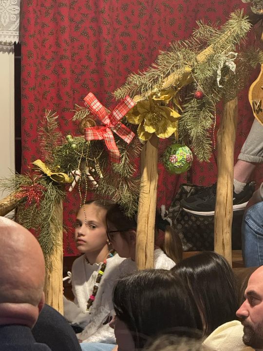 Koncert Tymona Bitkowskiego. Wiejski Salon Poezji pękał w szwach [GALERIA ZDJĘĆ]