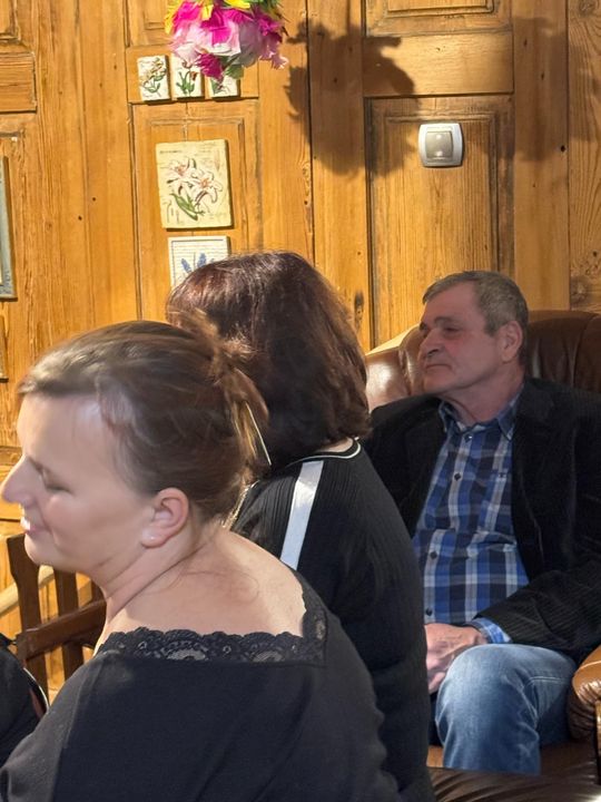 Koncert Tymona Bitkowskiego. Wiejski Salon Poezji pękał w szwach [GALERIA ZDJĘĆ]