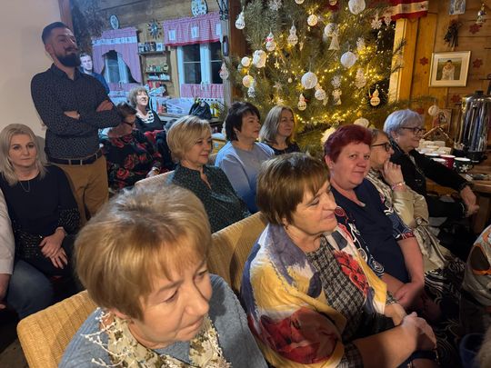 Koncert Tymona Bitkowskiego. Wiejski Salon Poezji pękał w szwach [GALERIA ZDJĘĆ]