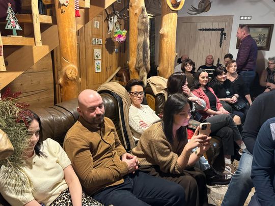 Koncert Tymona Bitkowskiego. Wiejski Salon Poezji pękał w szwach [GALERIA ZDJĘĆ]