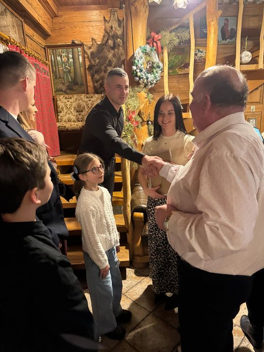 Koncert Tymona Bitkowskiego. Wiejski Salon Poezji pękał w szwach [GALERIA ZDJĘĆ]