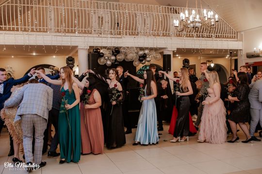 Studniówka 2025 - Zespół Szkół Centrum Kształcenia Rolniczego w Okszowie [GALERIA ZDJĘĆ]