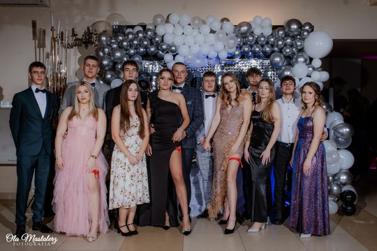 Studniówka 2025 - Zespół Szkół Centrum Kształcenia Rolniczego w Okszowie [GALERIA ZDJĘĆ]