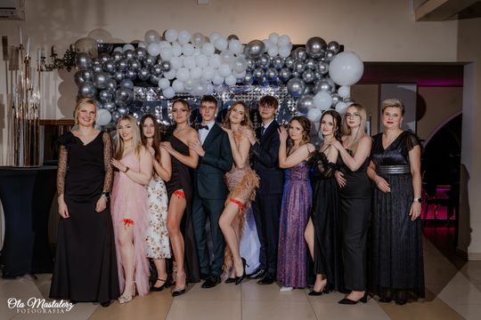 Studniówka 2025 - Zespół Szkół Centrum Kształcenia Rolniczego w Okszowie [GALERIA ZDJĘĆ]