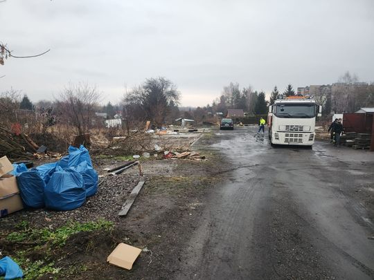 Chełm. Wielkie śmietnisko przy Karłowicza! Prezydent Banaszek zdegustowany... [ZDJĘCIA]