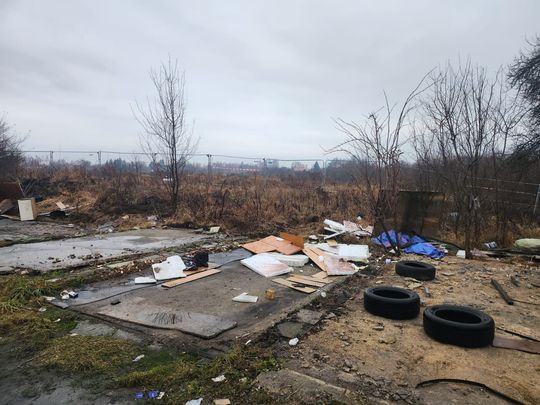 Chełm. Wielkie śmietnisko przy Karłowicza! Prezydent Banaszek zdegustowany... [ZDJĘCIA]