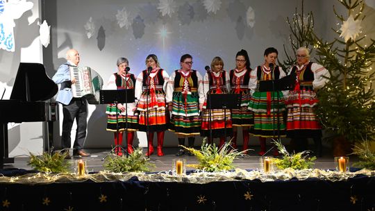 Gm. Rejowiec. IV Noworoczny Wieczór Kolęd i Pastorałek "Bo się narodził Zbawiciel..." [GALERIA ZDJĘĆ]