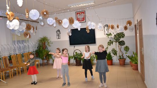 Kochana Babciu, Kochany Dziadku... uroczyste świętowanie w Centrum Społeczno - Kulturalnym w Gorzkowie