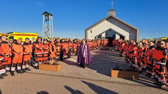 Pogrzeb śp. Cezarego Lotkowskiego - ratownika medycznego, który tragicznie zginął w Siedlcach [GALERIA ZDJĘĆ]