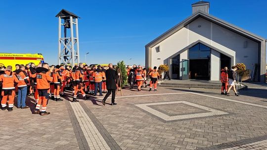 Pogrzeb śp. Cezarego Lotkowskiego - ratownika medycznego, który tragicznie zginął w Siedlcach [GALERIA ZDJĘĆ]