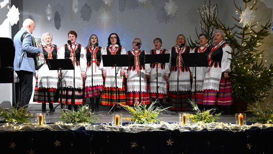 Gm. Rejowiec. IV Noworoczny Wieczór Kolęd i Pastorałek "Bo się narodził Zbawiciel..." [GALERIA ZDJĘĆ]