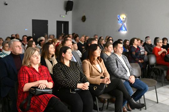 Gm. Rejowiec. IV Noworoczny Wieczór Kolęd i Pastorałek "Bo się narodził Zbawiciel..." [GALERIA ZDJĘĆ]