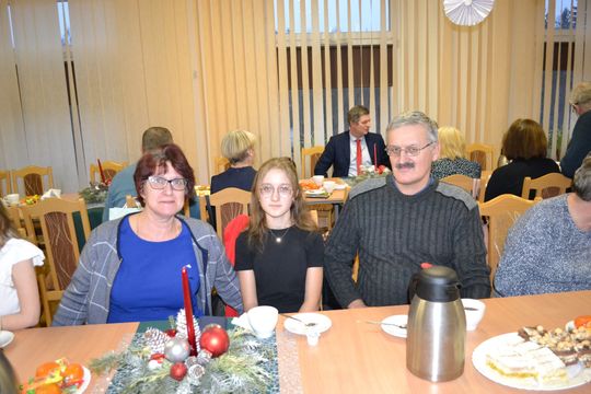 Kochana Babciu, Kochany Dziadku... uroczyste świętowanie w Centrum Społeczno - Kulturalnym w Gorzkowie Kochana Babciu, Kochany Dziadku... uroczyste świętowanie w Centrum Społeczno - Kulturalnym w Gorzkowie