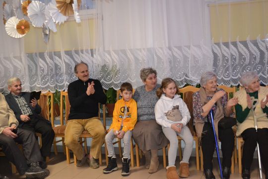 Kochana Babciu, Kochany Dziadku... uroczyste świętowanie w Centrum Społeczno - Kulturalnym w Gorzkowie Kochana Babciu, Kochany Dziadku... uroczyste świętowanie w Centrum Społeczno - Kulturalnym w Gorzkowie