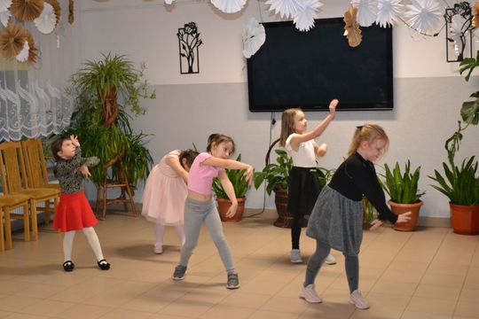 Kochana Babciu, Kochany Dziadku... uroczyste świętowanie w Centrum Społeczno - Kulturalnym w Gorzkowie Kochana Babciu, Kochany Dziadku... uroczyste świętowanie w Centrum Społeczno - Kulturalnym w Gorzkowie