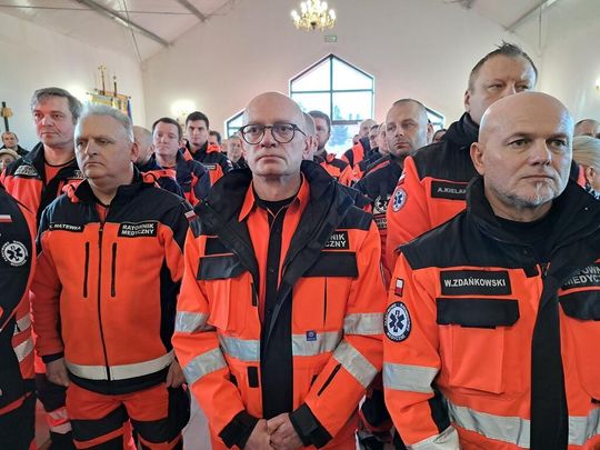 Pogrzeb śp. Cezarego Lotkowskiego - ratownika medycznego, który tragicznie zginął w Siedlcach [GALERIA ZDJĘĆ]