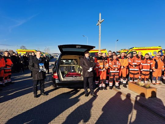 Pogrzeb śp. Cezarego Lotkowskiego - ratownika medycznego, który tragicznie zginął w Siedlcach [GALERIA ZDJĘĆ]