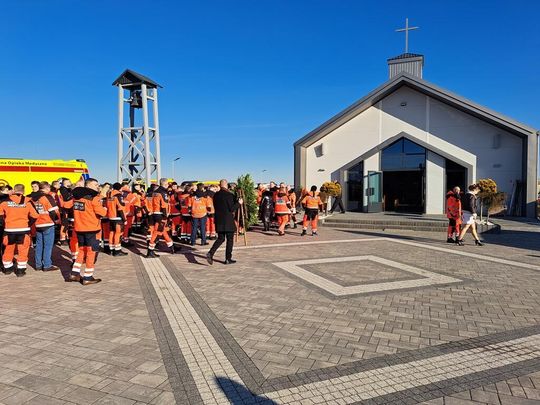 Pogrzeb śp. Cezarego Lotkowskiego - ratownika medycznego, który tragicznie zginął w Siedlcach [GALERIA ZDJĘĆ]