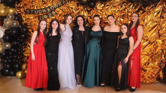 Studniówka 2025 - Zespół Szkół Gastronomicznych i Hotelarskich w Chełmie [GALERIA ZDJĘĆ]