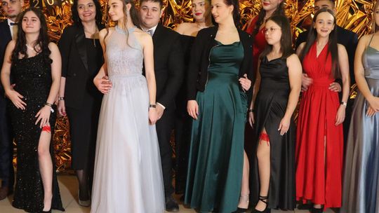 Studniówka 2025 - Zespół Szkół Gastronomicznych i Hotelarskich w Chełmie [GALERIA ZDJĘĆ]