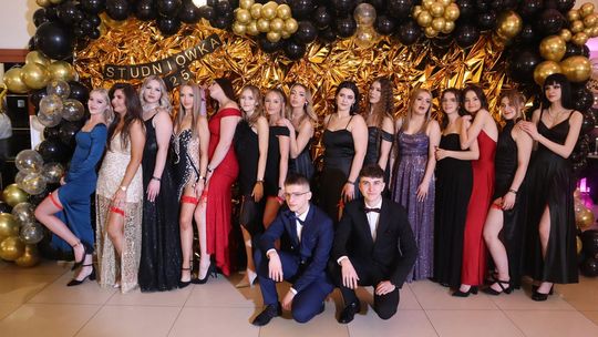 Studniówka 2025 - Zespół Szkół Gastronomicznych i Hotelarskich w Chełmie [GALERIA ZDJĘĆ]