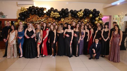 Studniówka 2025 - Zespół Szkół Gastronomicznych i Hotelarskich w Chełmie [GALERIA ZDJĘĆ]