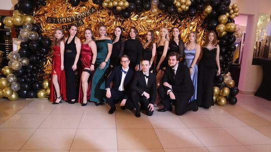 Studniówka 2025 - Zespół Szkół Gastronomicznych i Hotelarskich w Chełmie [GALERIA ZDJĘĆ]