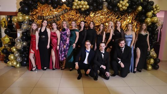 Studniówka 2025 - Zespół Szkół Gastronomicznych i Hotelarskich w Chełmie [GALERIA ZDJĘĆ]