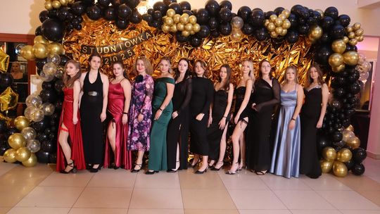 Studniówka 2025 - Zespół Szkół Gastronomicznych i Hotelarskich w Chełmie [GALERIA ZDJĘĆ]