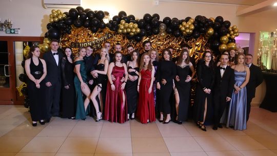 Studniówka 2025 - Zespół Szkół Gastronomicznych i Hotelarskich w Chełmie [GALERIA ZDJĘĆ]