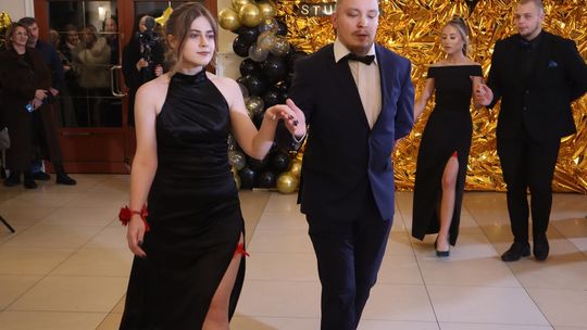 Studniówka 2025 - Zespół Szkół Gastronomicznych i Hotelarskich w Chełmie [GALERIA ZDJĘĆ]