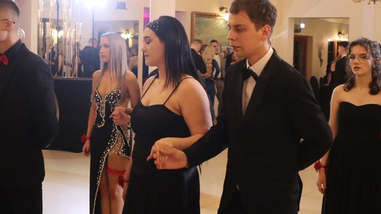 Studniówka 2025 - Zespół Szkół Gastronomicznych i Hotelarskich w Chełmie [GALERIA ZDJĘĆ]