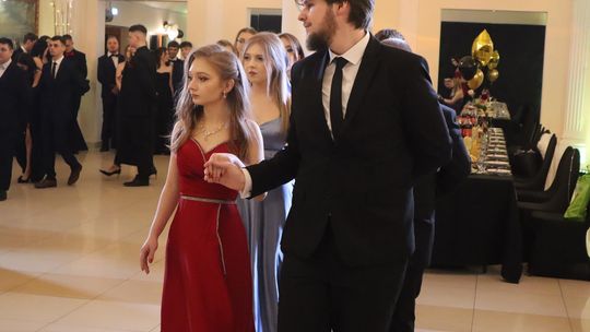 Studniówka 2025 - Zespół Szkół Gastronomicznych i Hotelarskich w Chełmie [GALERIA ZDJĘĆ]